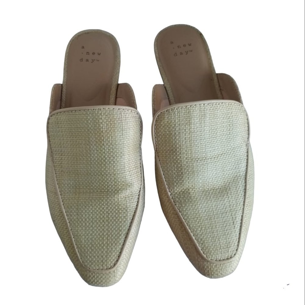 DV By Dolce Vita Women's Clogs size 7